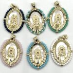 DIJE VIRGEN COROMOTO FONDO NACAR 25 X 30 MM